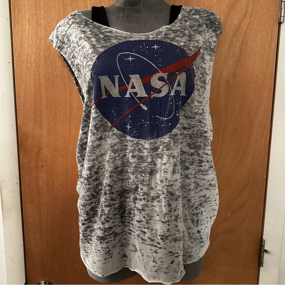 Cut off NASA graphic tank top